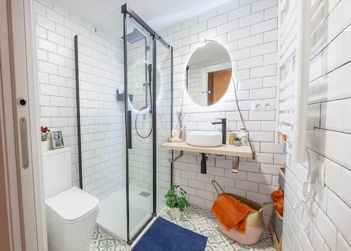 Rb - Urban Loft Retreat, Comfort & Good Location شقة