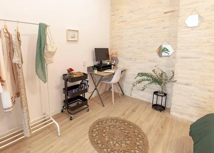 شقة Rb - Urban Loft Retreat, Comfort & Good Location فالنسيا