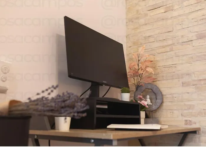 Rb - Urban Loft Retreat, Comfort & Good Location شقة